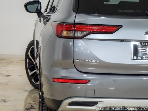 Used 2022 Mitsubishi Outlander SE AWD/4WD image 8