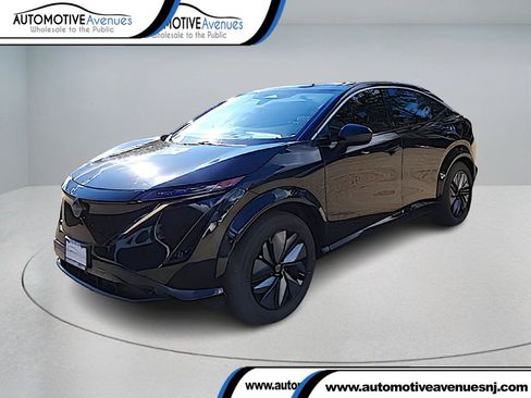 Used 2023 Nissan Ariya ENGAGE image 1