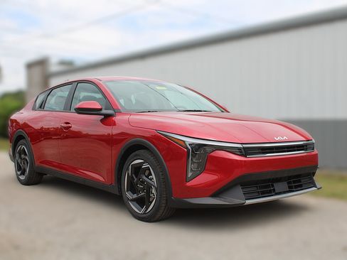 Certified 2025 Kia K4 EX FWD image 3