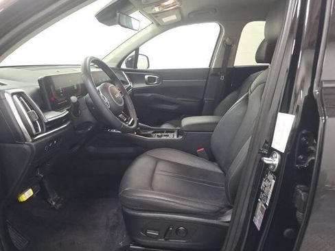 Used 2025 Kia Sorento EX AWD/4WD image 6