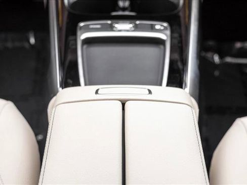 New 2026 Mercedes-Benz GLB 250 4MATIC image 22