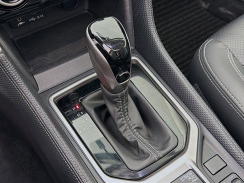 Used 2021 Subaru Forester Touring image 20