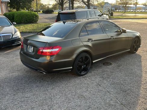 Used 2011 Mercedes-Benz E 350 4MATIC Sedan image 5