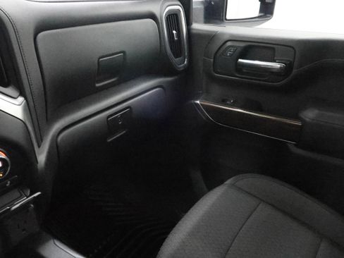 Used 2022 Chevrolet Silverado 2500 LT w/ Convenience Package AWD/4WD image 13