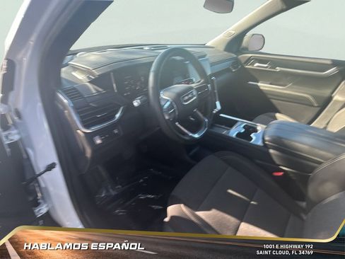 Certified 2025 GMC Acadia Elevation image 12