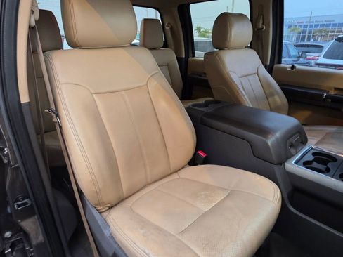 Used 2016 Ford F250 Lariat w/ Lariat Ultimate Package AWD/4WD image 25