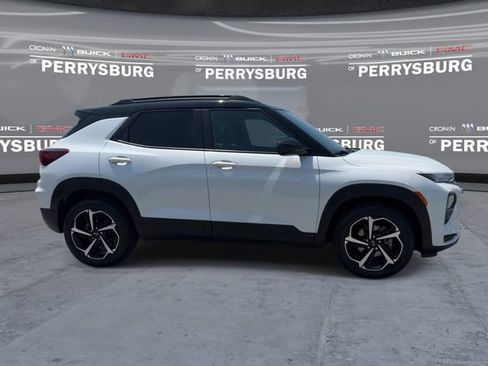 Used 2021 Chevrolet TrailBlazer RS w/ Sun and Liftgate Package AWD/4WD image 9