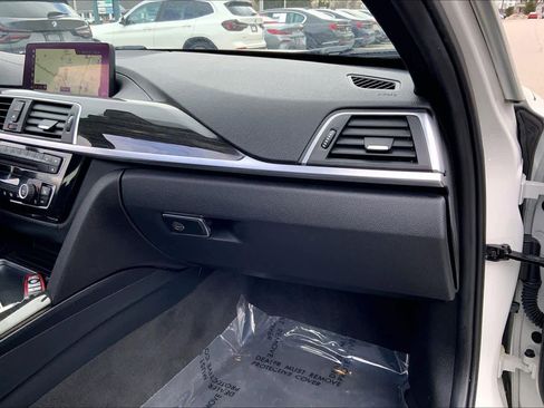 Used 2018 BMW 330i xDrive Sedan image 18