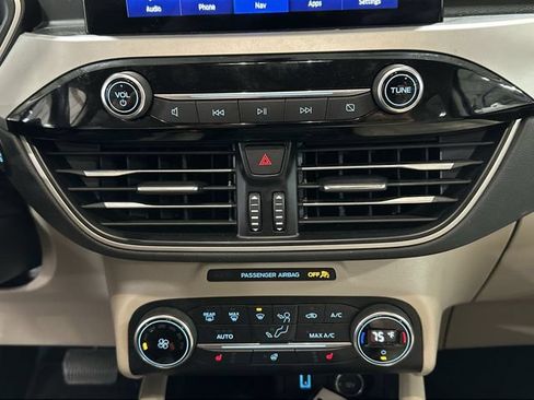 Used 2020 Ford Escape SEL AWD/4WD image 21