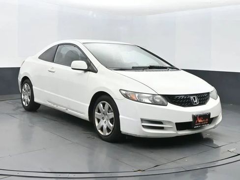 Used 2009 Honda Civic LX image 2