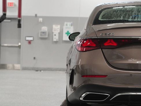 New 2026 Mercedes-Benz E 350 4MATIC Sedan image 13