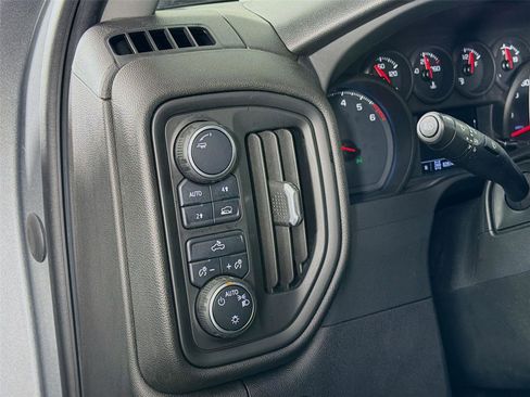 Used 2023 Chevrolet Silverado 1500 Custom AWD/4WD image 10