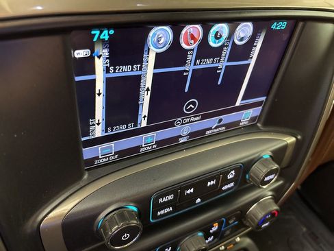 Used 2017 Chevrolet Silverado 1500 High Country image 35