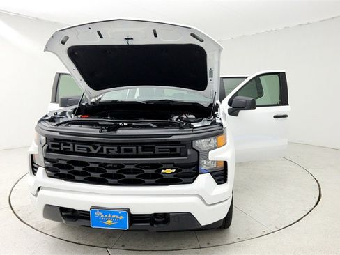 Certified 2026 Chevrolet Silverado 1500 Custom image 2