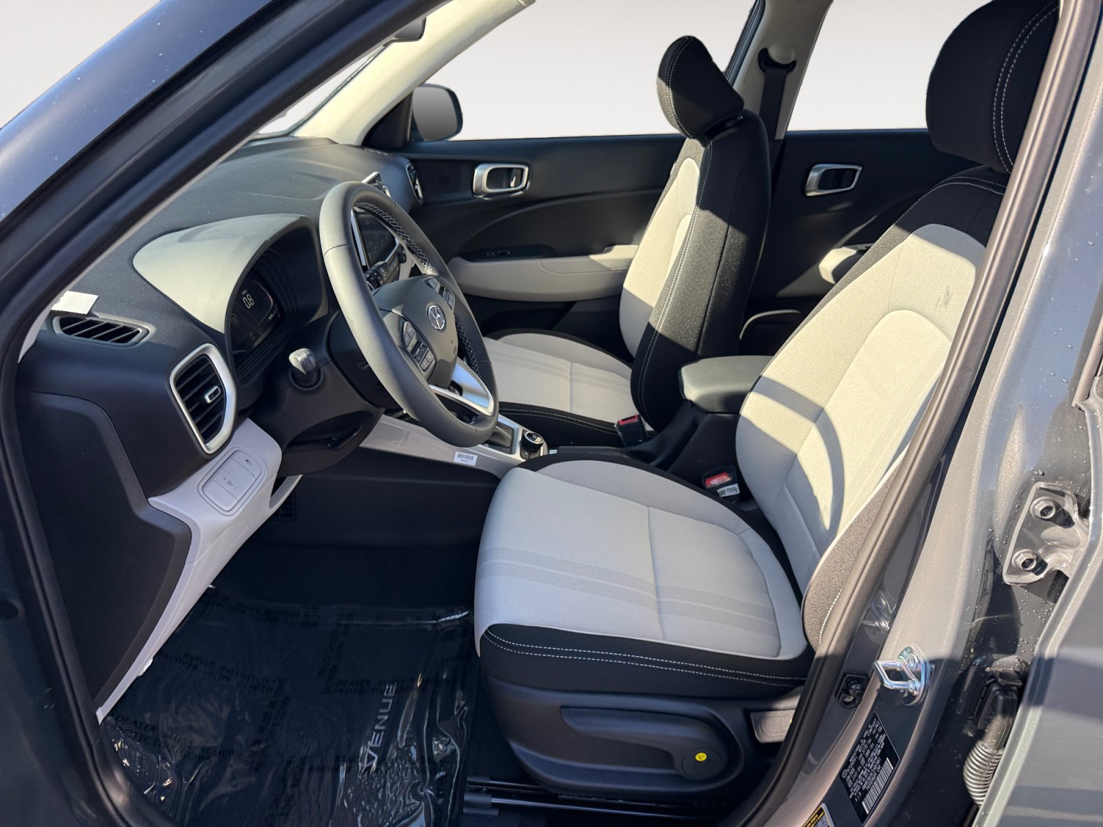 New 2026 Hyundai Venue SEL FWD image 10