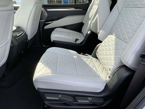New 2026 Cadillac Escalade Platinum Sport w/ LPO, ONYX Package AWD/4WD image 5