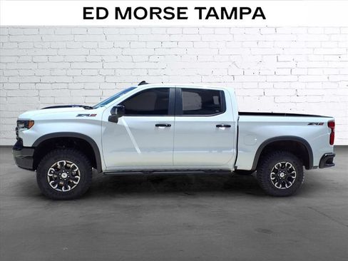 Used 2025 Chevrolet Silverado 1500 ZR2 w/ Technology Package AWD/4WD image 2