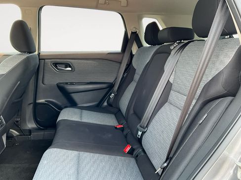 Used 2023 Nissan Rogue SV AWD/4WD image 19