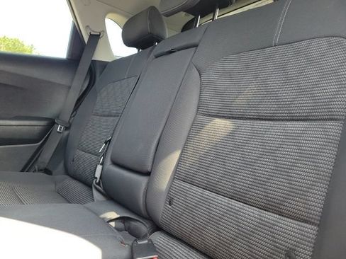 Used 2018 Kia Niro LX FWD image 27