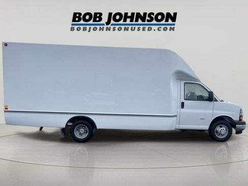 New 2026 Chevrolet Express 3500 w/ Power Convenience Package image 8