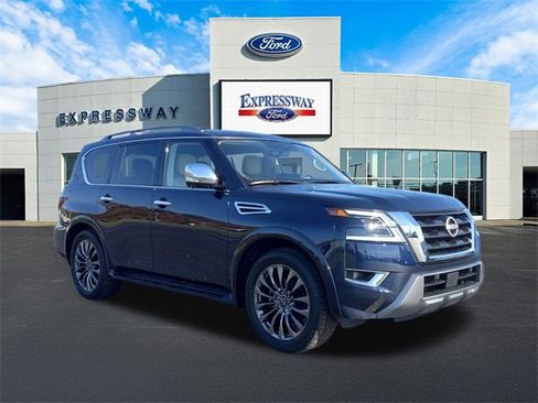 Used 2024 Nissan Armada Platinum image 4