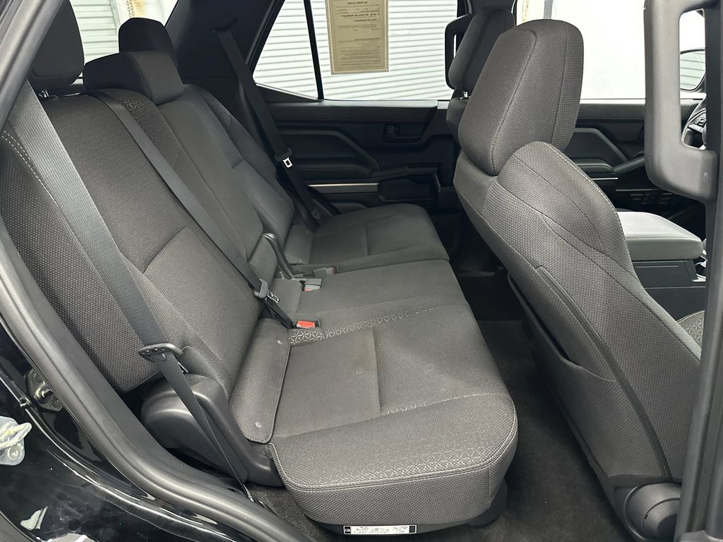 Used 2025 Toyota 4Runner SR5 AWD/4WD image 15