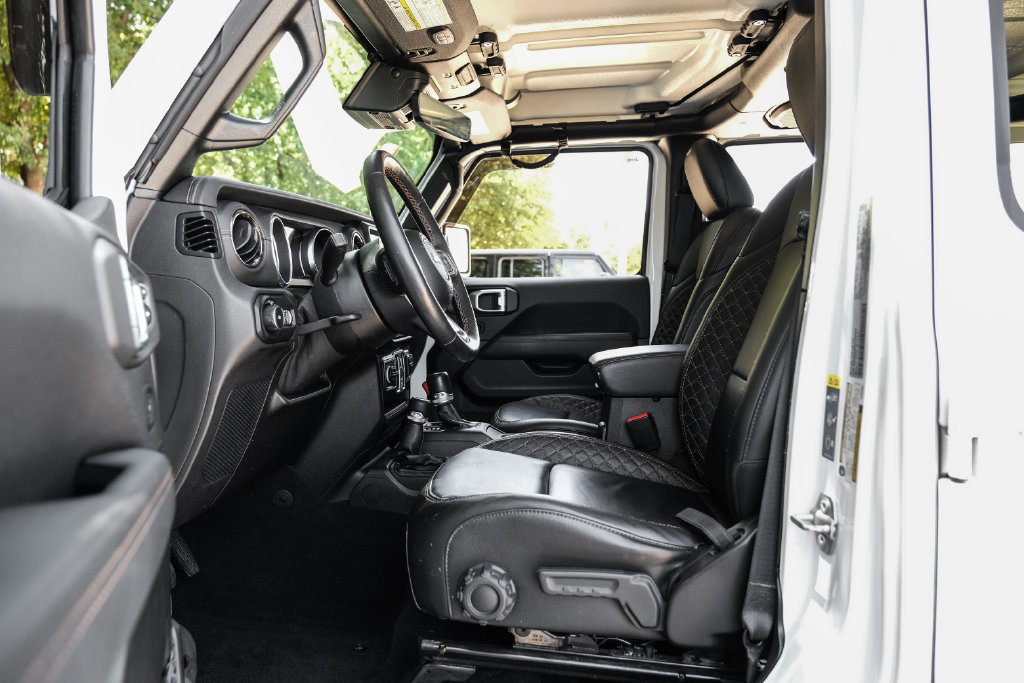 Used 2021 Jeep Wrangler Unlimited Sahara AWD/4WD image 44