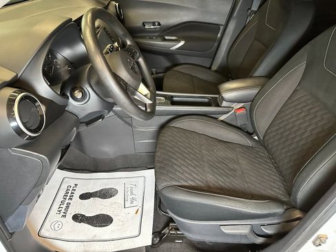 Used 2021 Nissan Kicks SV image 19