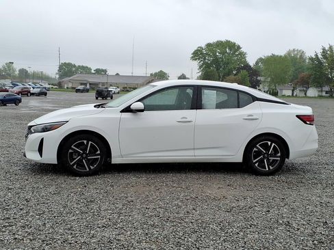 Used 2024 Nissan Sentra SV FWD image 10
