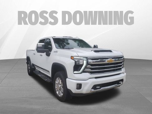 Used 2024 Chevrolet Silverado 2500 High Country w/ Technology Package AWD/4WD image 5