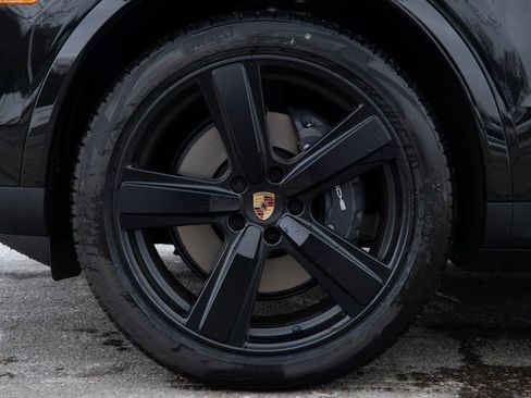New 2026 Porsche Cayenne Coupe image 13