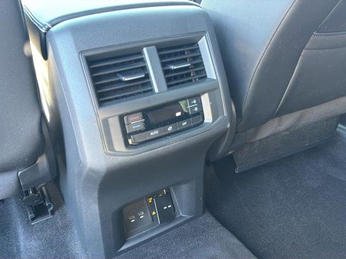 Used 2022 Volkswagen Atlas SE image 16