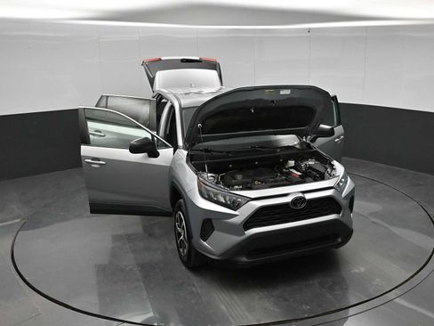 Used 2022 Toyota RAV4 LE FWD image 44