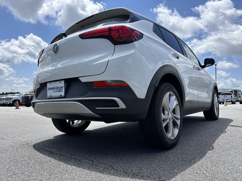 Used 2020 Buick Encore GX Preferred w/ Cold Weather Comfort Package FWD image 10