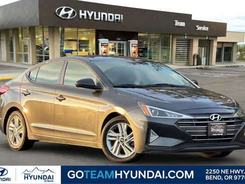 Used 2020 Hyundai Elantra SEL w/ Cargo Package (C1) image 1