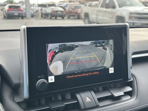 Used 2025 Toyota RAV4 LE image 9