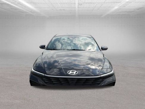 Used 2025 Hyundai Elantra Sport FWD image 40