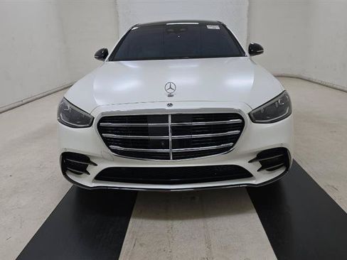 Used 2023 Mercedes-Benz S 500 4MATIC image 2