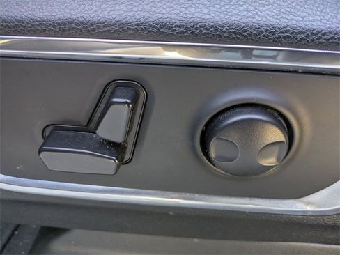 Used 2024 RAM 1500 Laramie image 13