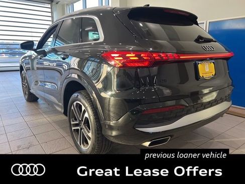 Certified 2025 Audi Q5 Premium w/ Convenience Package AWD/4WD image 5