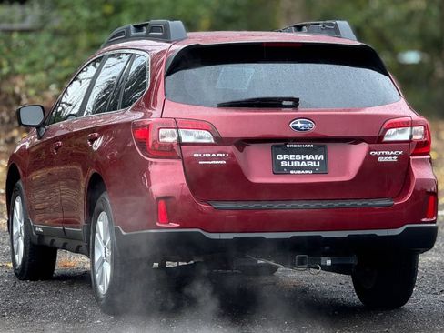 Used 2017 Subaru Outback 2.5i AWD/4WD image 5