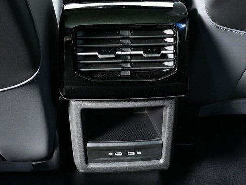 Used 2023 Volkswagen ID.4 Pro S RWD image 26