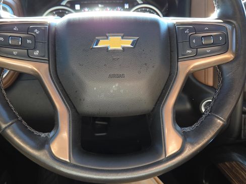 Used 2022 Chevrolet Silverado 3500 High Country image 26