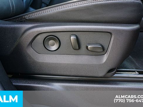 Used 2024 Chevrolet Silverado 1500 High Country w/ Technology Package image 52