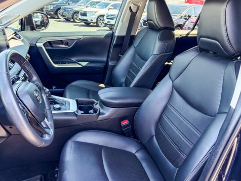 Used 2020 Toyota RAV4 Limited w/ Limited Grade Weather Package image 17