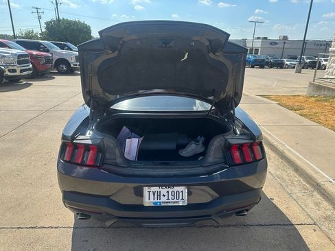 Used 2024 Ford Mustang Coupe RWD image 12