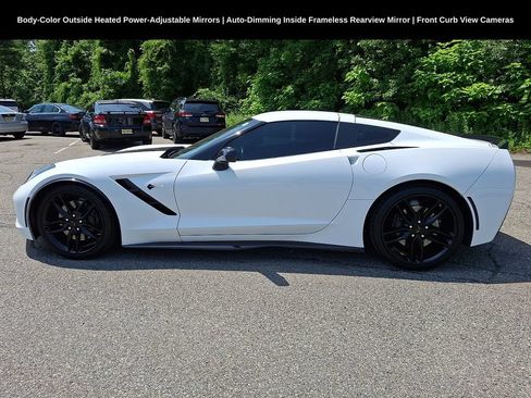 Used 2018 Chevrolet Corvette Stingray Coupe RWD image 4