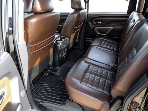 Used 2020 Nissan Titan Platinum Reserve w/ Moonroof Package image 41