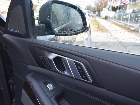 Used 2025 BMW X7 xDrive40i image 23