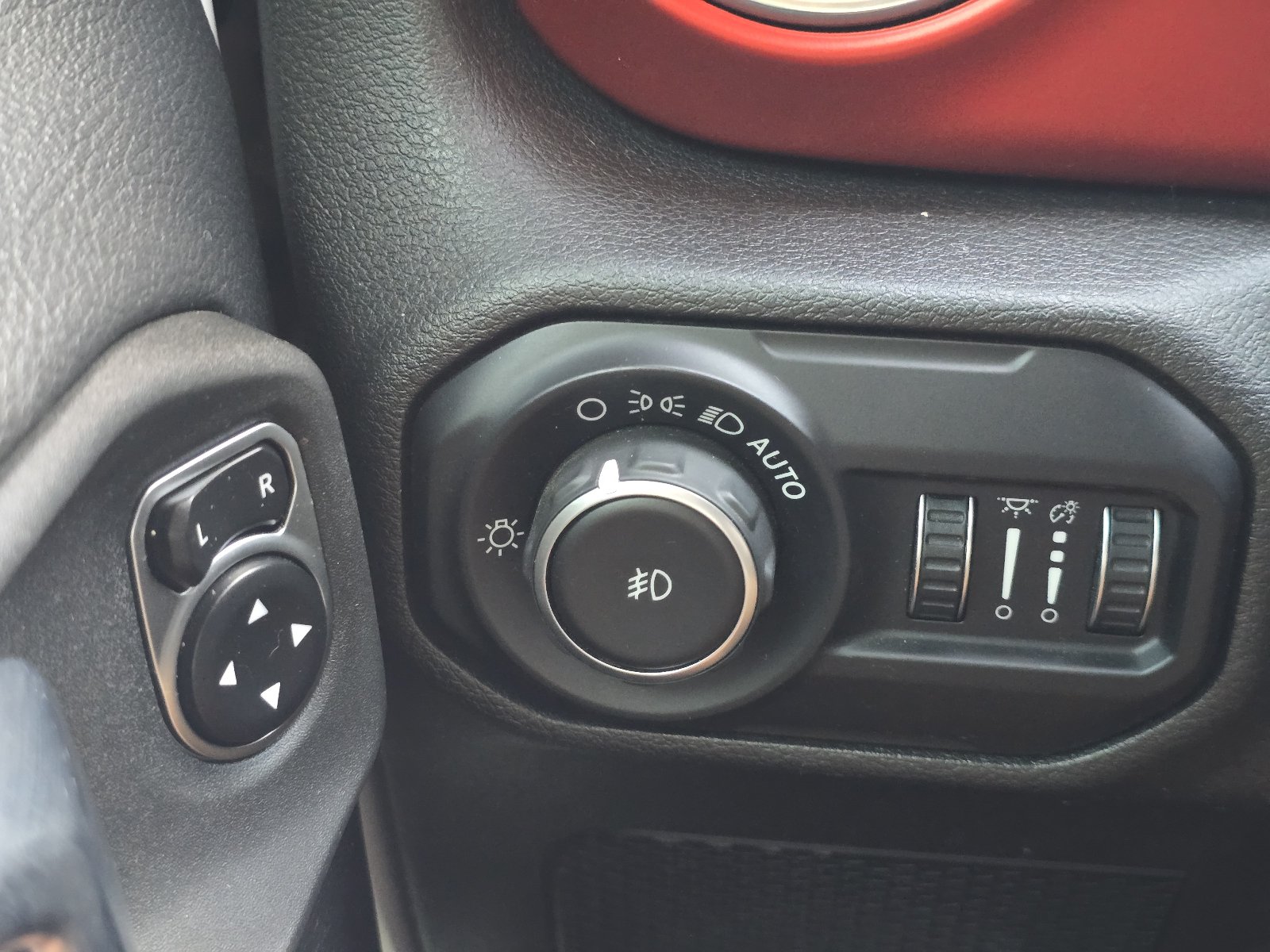 Used 2020 Jeep Wrangler Unlimited Rubicon AWD/4WD image 21